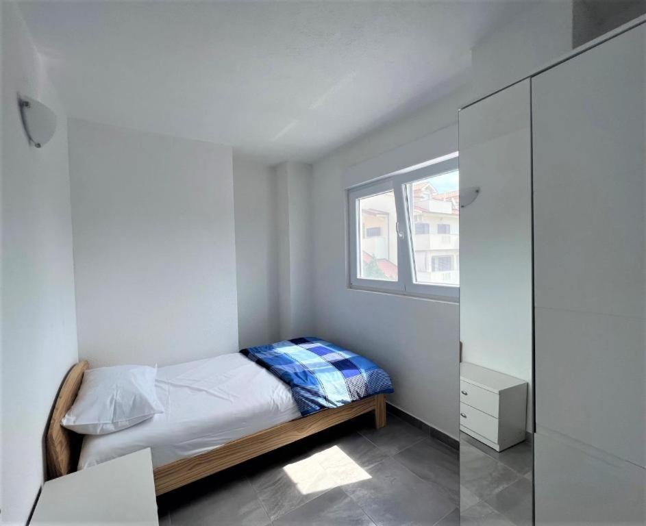 Melek Apartman *
